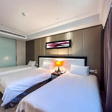 Royal Fine Hotel كاوشيونغ المظهر الخارجي الصورة
