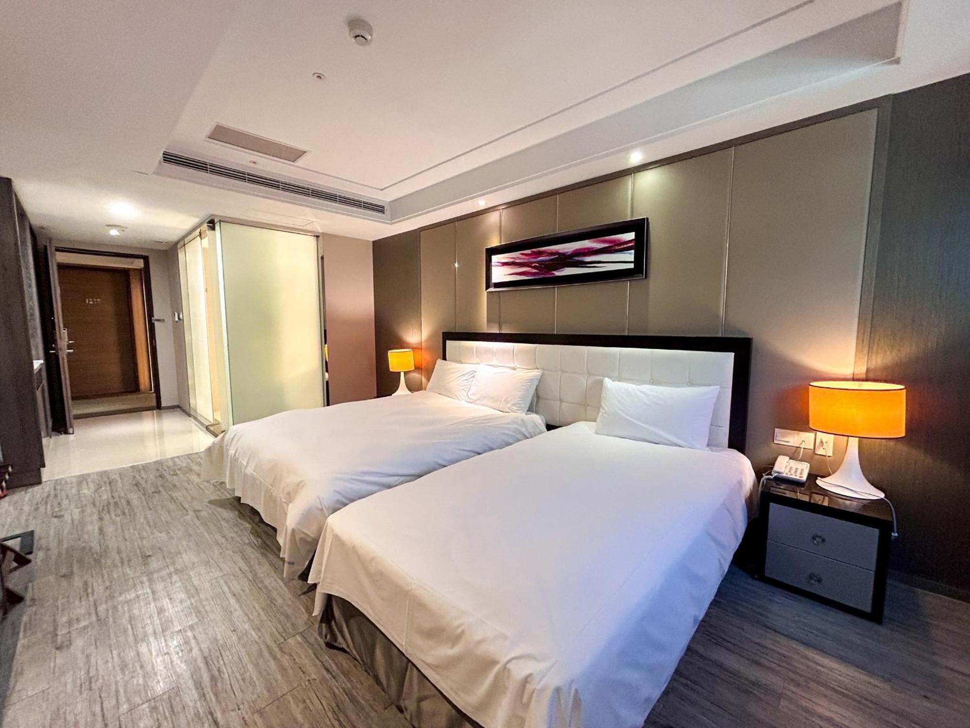 Royal Fine Hotel كاوشيونغ المظهر الخارجي الصورة