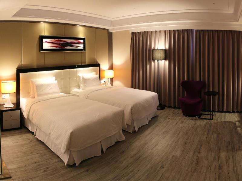 Royal Fine Hotel كاوشيونغ المظهر الخارجي الصورة