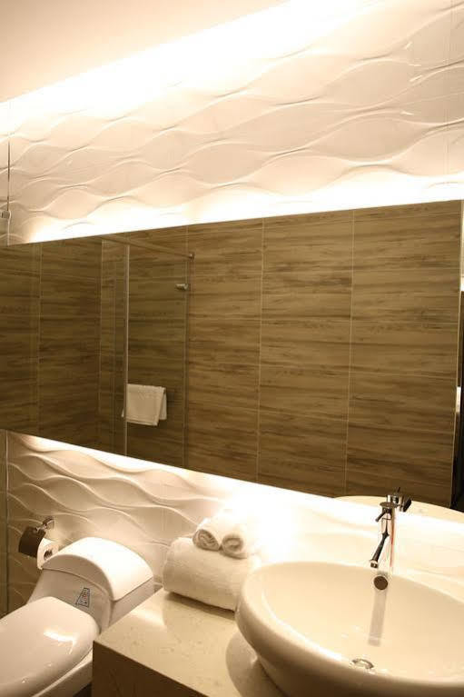 Royal Fine Hotel كاوشيونغ المظهر الخارجي الصورة