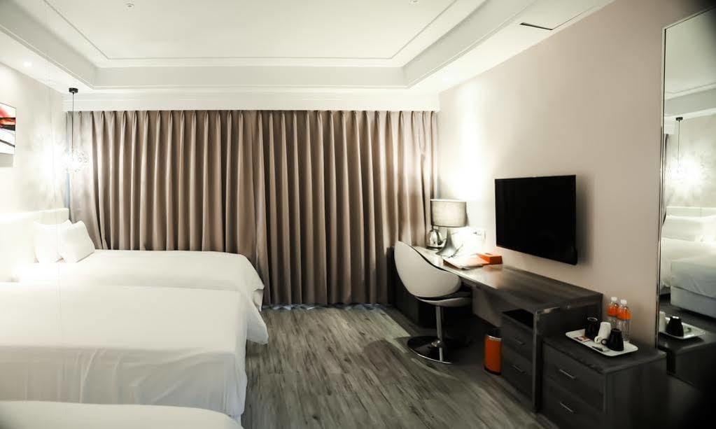 Royal Fine Hotel كاوشيونغ المظهر الخارجي الصورة